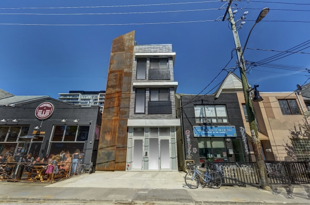 blOAAG 299 Augusta Avenue (2017)